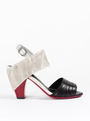 color block sandal - black