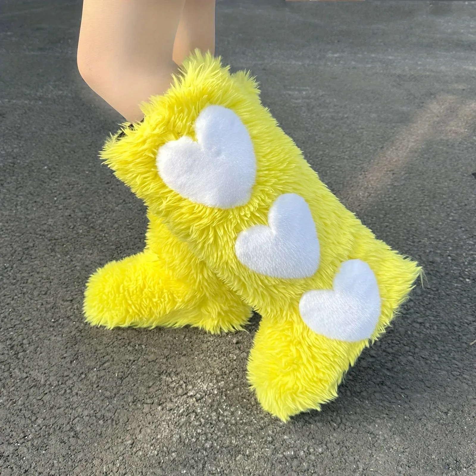 Heart Design Fashionable Fur Boots