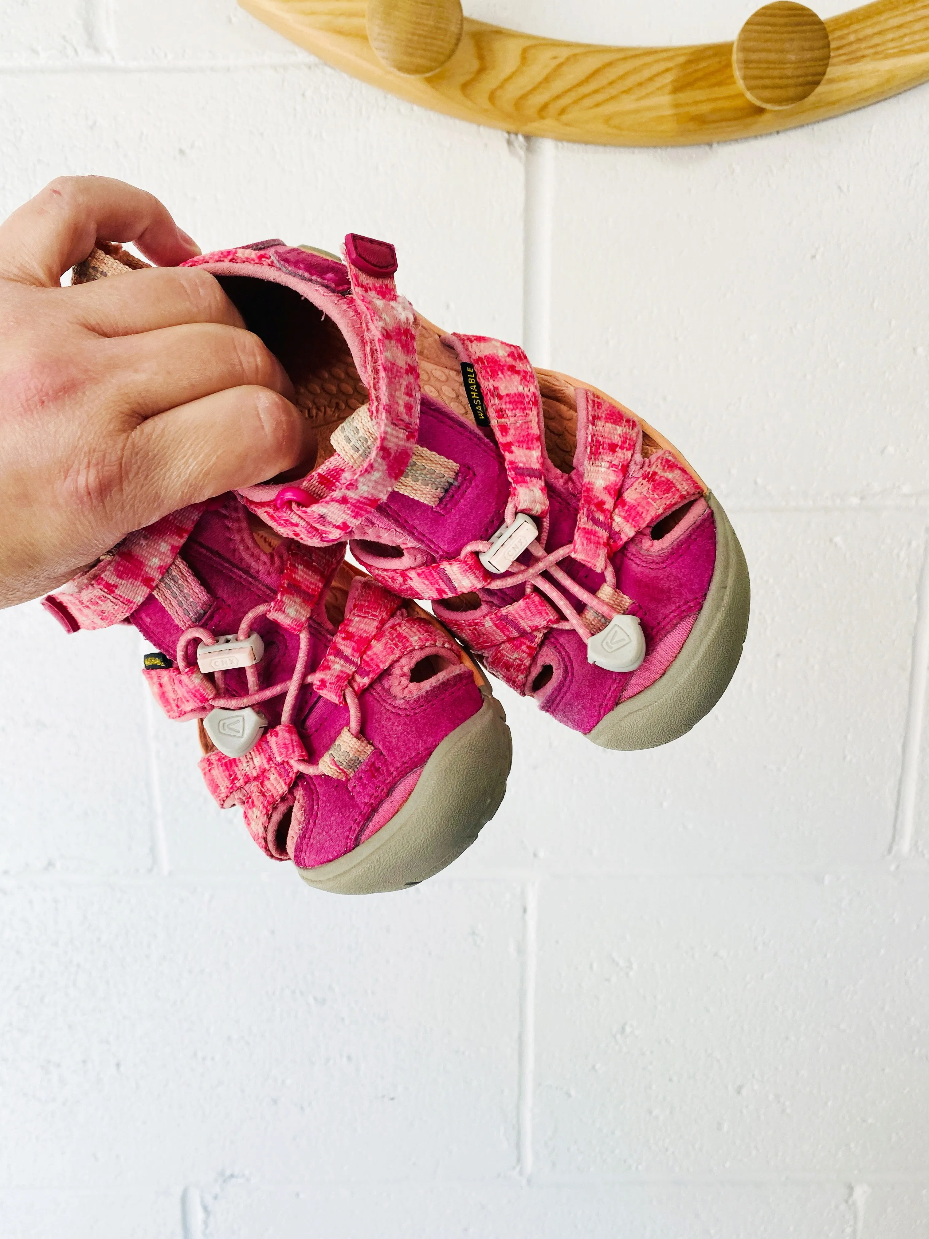 Keen Pink Seacamp Sandals, size 11