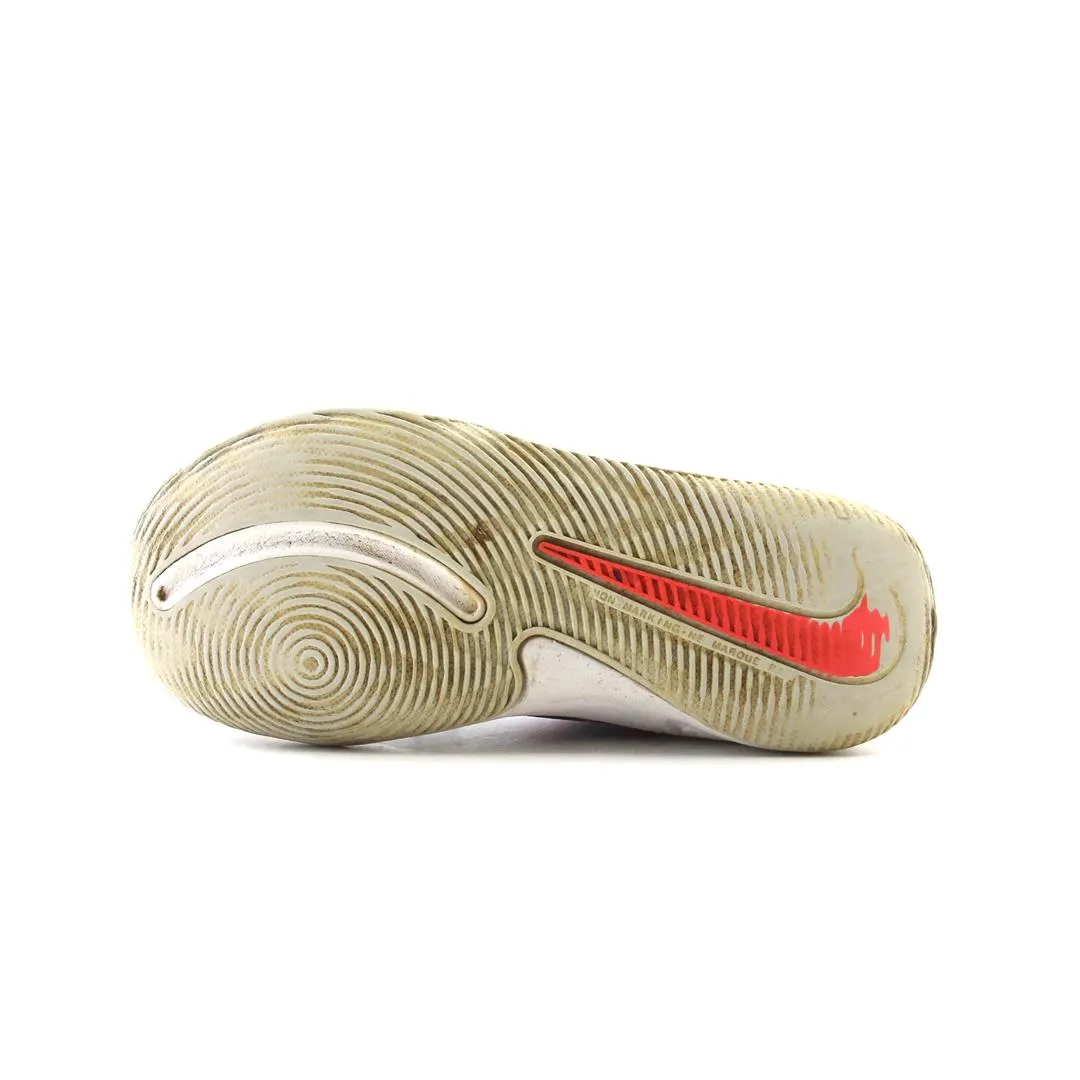 NIKE TEAM HUSTLE QUICK 9