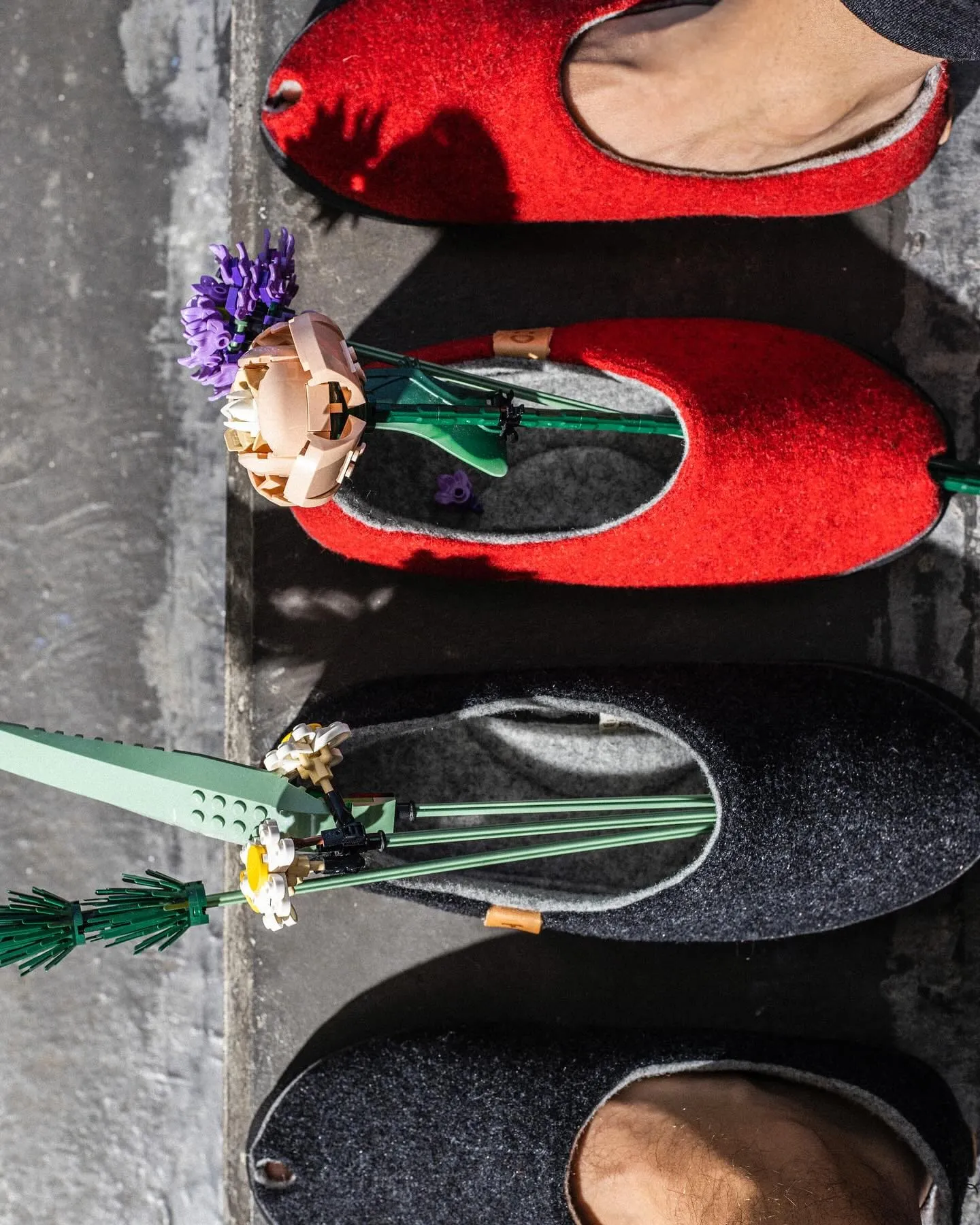 TOKU Brussels Wool Slippers - Red